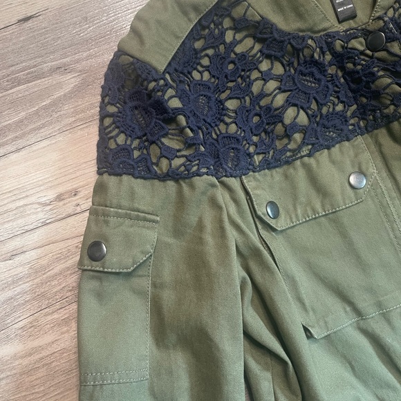 AQUA Jacket Lace Appliqué- XS - Picture 4 of 8